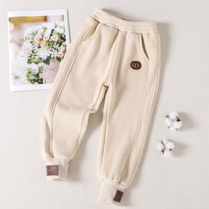 도톰기모레더패치조거팬츠 아동공용 초등남아겨울팬츠 초등생외출복 체육복 트레이닝 면조거 건빵데님