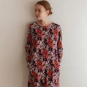 라페어 블러썸 퍼플 원피스 LWOFH401-PU