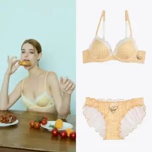 [롯데백화점]예스 러블리 옐로우 고방체크 브라 버블팬티 세트 YSWBZ801WPZ801