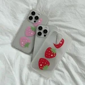 메이드모먼 strawberry star 디자인 반투명 폰케이스