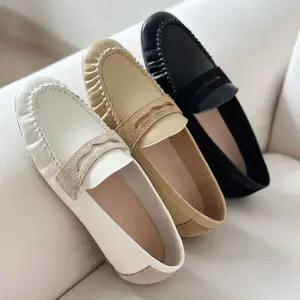 [하프클럽/]여자 슈즈 베이직 바느질 레더 로우힐 단화