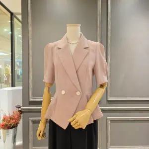 [대구백화점] [아니베에프]퍼프소매 페블럼 자켓(A56WJK550)