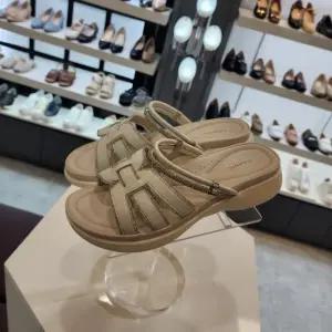 [엘칸토]엘칸토 HC10 보석장식투웨이경량샌들3cm LCWW31U42639 (40906648)