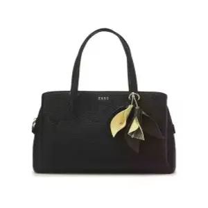 닥스 ACC MISTY FLOWER 블랙 참장식 가죽 토트백 DCBA2F543BK