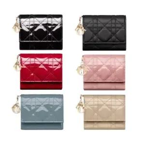 25SS 디올 레이디디올 로터스 여자 반지갑 페이턴트 램스킨 S0181OVRB