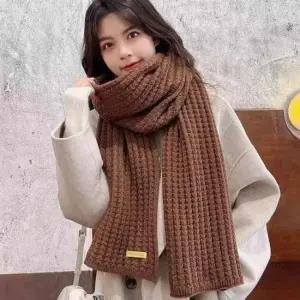 대학생 여자 추천 겨울 외출 꾸안꾸 와플 패턴 니트