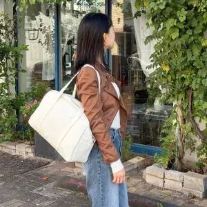 보스턴 숄더백 (WFJ65R4)