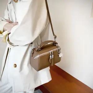 사각 토트크로스 (WFJ65W0)