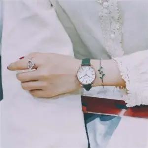 레이어드 인기 포유 데일리 팔찌 손목시계 2종세트(카 여성시계 여자시계 손목시계 패션시계 여자손목시계