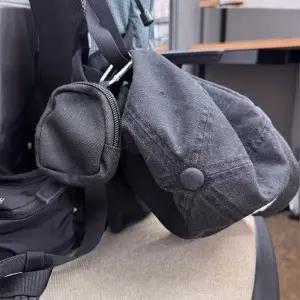 인기 파우치키링 블랙 선물 여행 이어폰 저렴한 (WFJSPMX)