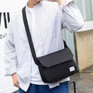 [하프클럽/]데일리슬링백 직장인 데일리 수납좋은 분실방지 어깨가방 부담