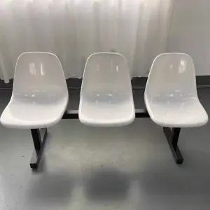 정류장 의자 정원 선반 버스 대기 공원 대기용 벤치