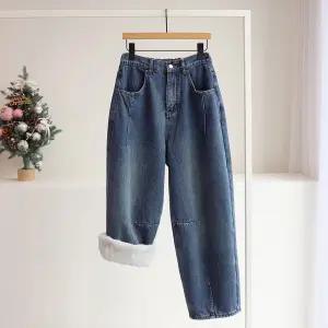 [잇수다] 스타쥬 보아털 기모 뒷밴딩 벌룬 와이드 데님 팬츠