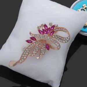 [하프클럽/]아르떼 큐빅 브로치 핀버튼 옷핀 고급 뱃지 2컬러