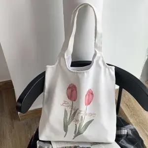 학생 데일리룩 면 원단 화이트 캔버스 프린트 에코백 (WFKC7NK)