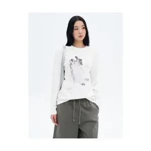 에잇세컨즈 [UNI8] 동물 그래픽 긴팔 티셔츠 화이트 312634