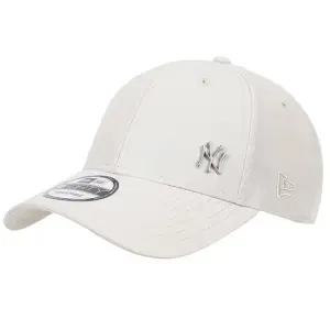[정품] 뉴에라 MLB FLAWLESS 메탈 로고 9FORTY 뉴욕 양키스 볼캡 (60675513)