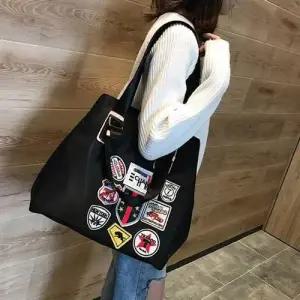 쿨샵 여성 빅사이즈 숄더백 다양한 패치 캐주얼 가방 WFA6B4A