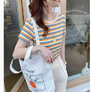 여성반팔티 바캉스룩 여름 휴가 코디 스트라이프 반팔 티셔츠 사무실 현장근무룩