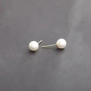 14K GOLD 화이트 6mm 진주 금 귀걸이 (WFKJQD0)