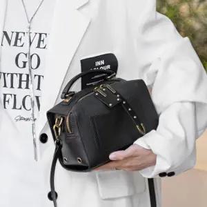 여친 크로스백 모던 함 다용도 스퀘어 토트겸 패피5