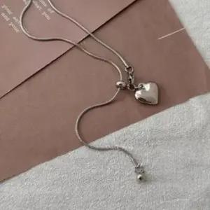 [하프클럽/]여성용 가능 스네이크 하트 사슬 실루엣 목걸이