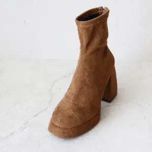 셀릭스 컴포트 쿠션 미끄럼방지 키높이 가보시 앵클부츠 9CM LS-5586