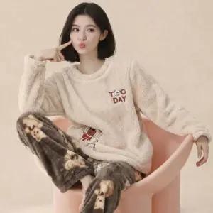 여성 집에서 편하게 입는 긴팔 극세사 캐릭터 잠옷 세트 홈웨어 파자마 6종세트