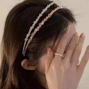 [콩심팥심]여성 5컬러 루미에 크리스탈 포인트 머리띠 헤어밴드
