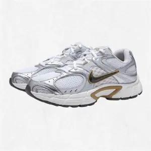 NIKE V5 RNR 화이트 브라운 남성 HJ5228-102 2471519