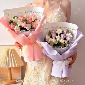 졸업꽃다발 가벼운 끈이 달린 크로셰 꽃 부케 완성 된 짠 결혼식 하객 선물 발렌타인 데이 여자 친구