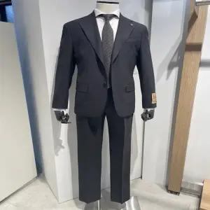 [지이크](센텀시티점)25S/S지이크 말링앤에반스 영국 수입원단(모100%) 그레이수트(PKJ2006GY)