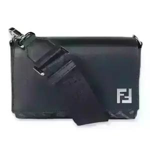 디몬트 펜디 남성 FF 모노그램 카메라백(데님블루) 7M0363 ASIC F1O97