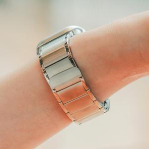 애플워치&갤럭시워치 호환 스트랩 자석 투톤 브레이슬릿 마그네틱 메탈 시계줄 줄질 꾸미기 10 9 8 7 6 5 4 se2