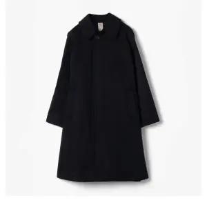 [롯데백화점]샌프란시스코마켓 [CONCETTO 콘세토] INVERTED PLEATS BALMACAAN COAT NAVY/COE2M20000A72