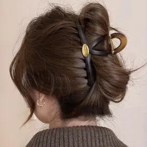 여성 금박 레터링 헤어 집게핀 1P 머리 클립 고정