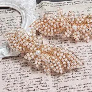 화이트 진주알 자동머리핀 별모양 럭셔리 헤어핀