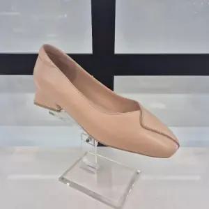 HC11 양가죽 여성화 세미정장 펌프스  Y3M1U51V325