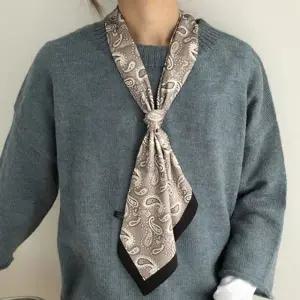 여성 유니크 패턴 디자인 쁘띠 실크 스카프