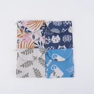 일러스트 미니 파우치 사각 보관파우치 여성 용품 여행 화장품파우치