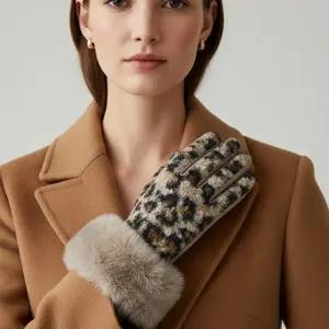 클래식 레오파드 뽀글이 양털 호피 퍼 스마트터치 장갑 Brown