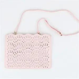 클러치가방 클러치백 펀칭 스퀘어 스트랩 가방 핑크