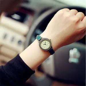 로망스 아날로그 손목시계 여성 가죽시계 (WFHJIRX)