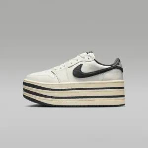 나이키운동화 GQT HV8288-100 에어 조던 1 트리플 스택