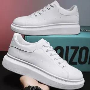 남성 캐주얼 학생 운동화 신상 발편한 패션 스니커즈 WCE626B