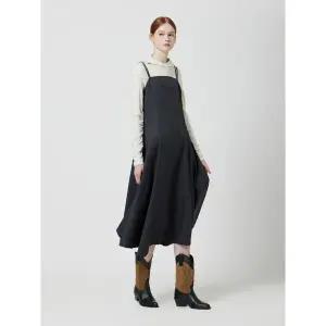 [CC콜렉트](센텀시티점)[씨씨콜렉트] 백 스모킹 슬리브리스 원피스 (C253MSE001)