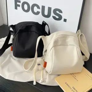 스몰더크로스백 미니크로스백 가벼운 미니백 가방 목걸이크로스백 미니백 가방악세사리