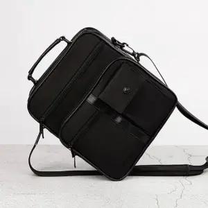 직장인 남성 숄더백 모던클래식 크로스백 가방 데일리가방 직장인가방 아이패드가방