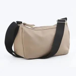 패션 데일리백 베이지 사계절 굿템 숄더백 크로스