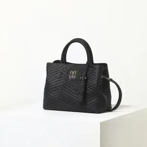 [닥스](강남점)[CARLISLE] 블랙 칼라일 가죽 스몰 토트백DCBA0E366